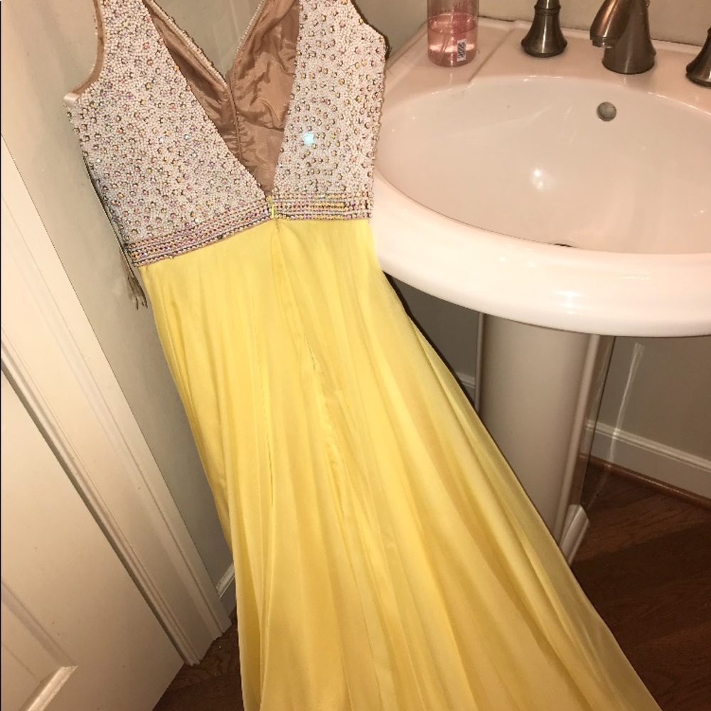Sherri Hill Prom Dress